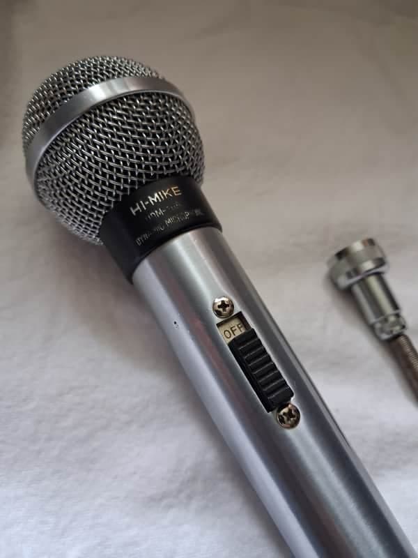 Vintage and rare Teisco Hi Mike UDM105 microphone. Made in Japan 1970s. Fully working.