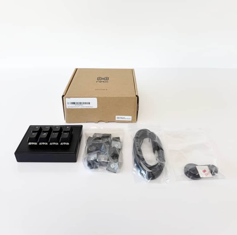 Max FALCON-8 RGB - Programable Transport - Black