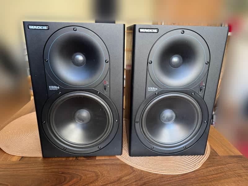 Mackie HR824 8" Active Studio Monitors (Pair) 1997 - 2007 - Black