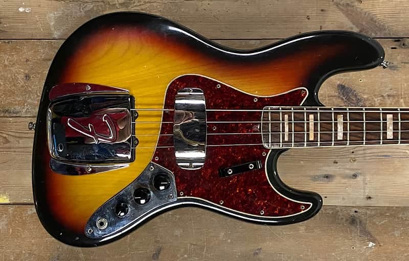 Fender Jazz Bass with Rosewood Fretboard 1970 - 1974 - Sunburst