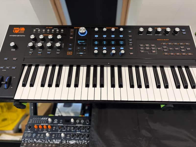 ASM Hydrasynth 49-Key Polyphonic Synthesizer 2020 - Black