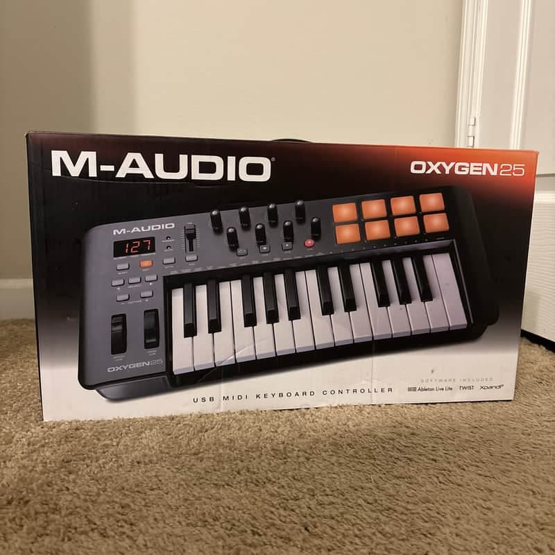 M-Audio Oxygen 25 MKIV MIDI Keyboard Controller 2016 - 2020 - Black