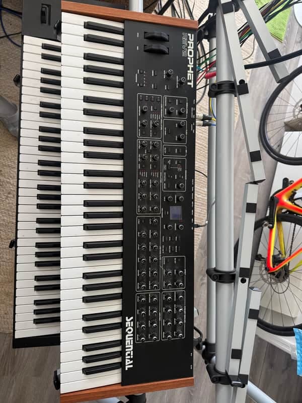 Dave Smith Instruments Sequential Prophet Rev2