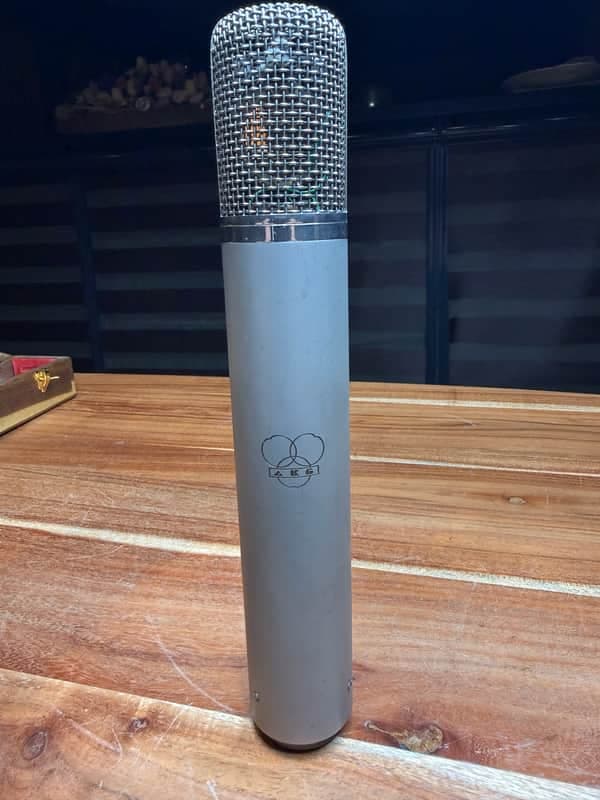 AKG C12 vintage in original condition , unmodified !!!!!