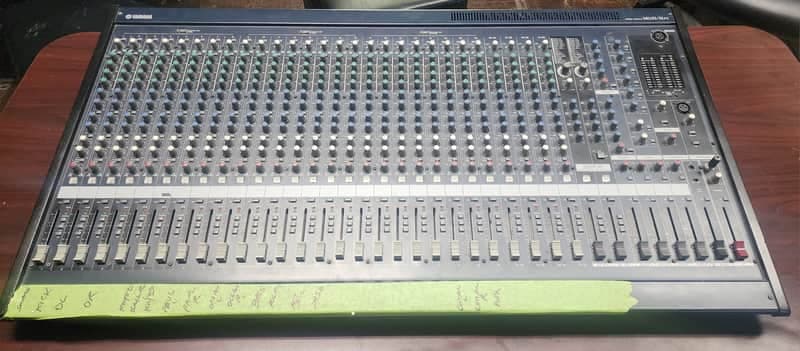 Yamaha MG32/14FX 32 Channel Mixing Console 2010s - Blue