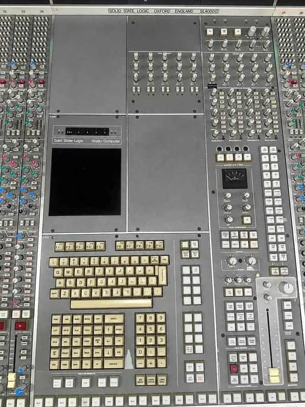 Solid State Logic 4000 G+ 1990’s - Light Grey