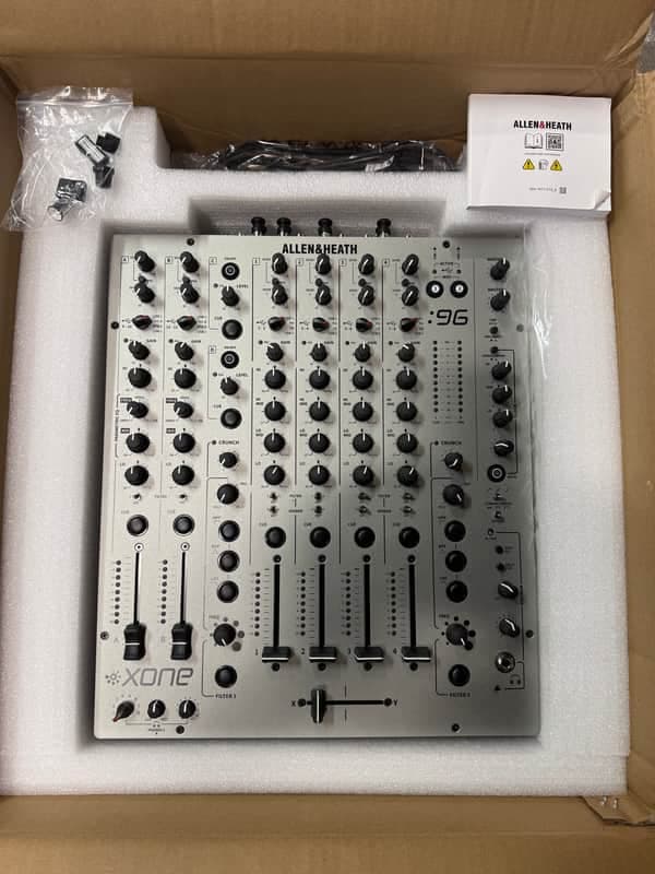 Allen & Heath XONE:96 Professional 6+2-Channel DJ Mixer 2018 - Present - Silver