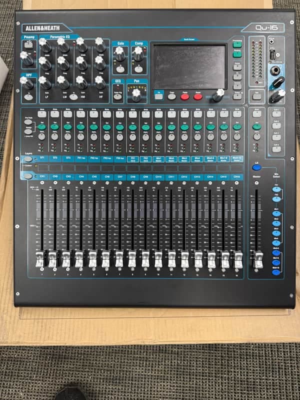 Allen & Heath QU-16C Chrome Edition 16-Channel Digital Mixer 2010s - Black