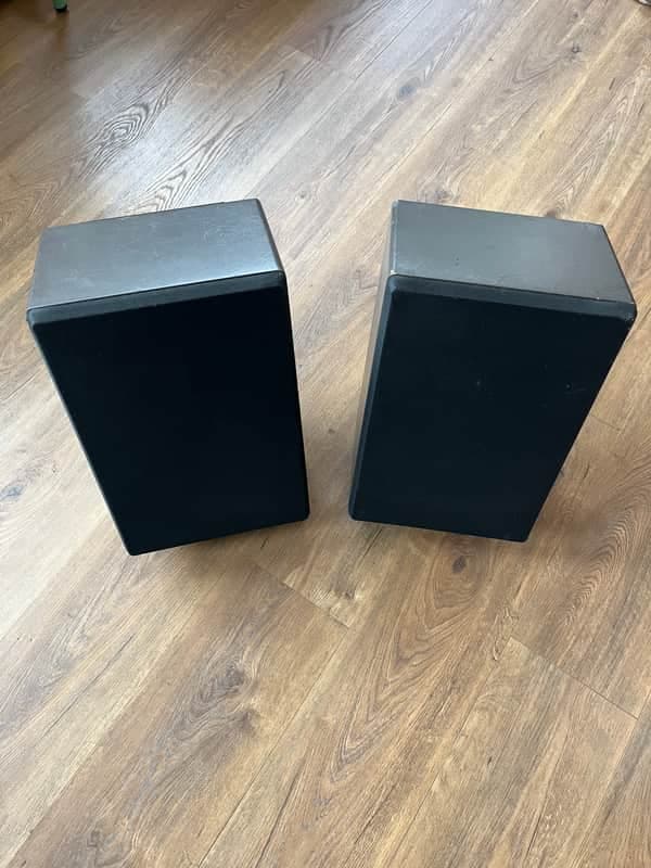 Klein and Hummel O98 3way Active Studio Monitor (Pair)