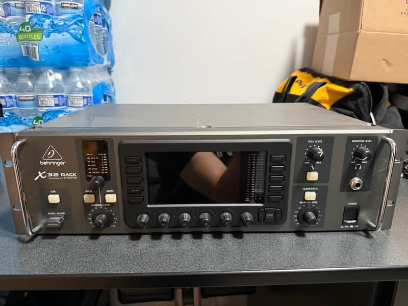 Behringer X32 Rack 40-Input 25-Bus Rackmount Digital Mixer 2014 - Present - Standard