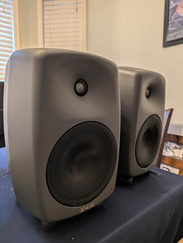 Genelec 8050B 8" Powered Nearfield Studio Monitor (Pair) 2013 - 2021 - Gray