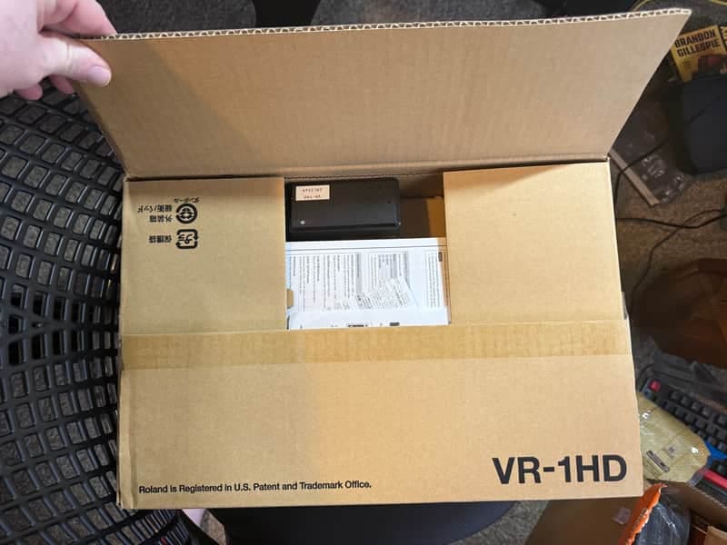 Roland VR-1HD AV Streaming Mixer 2019 - 2020 - White