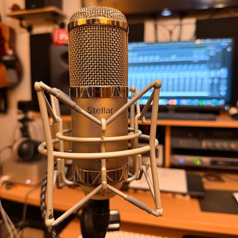 Stellar CM-6 2000's - Matte Silver
