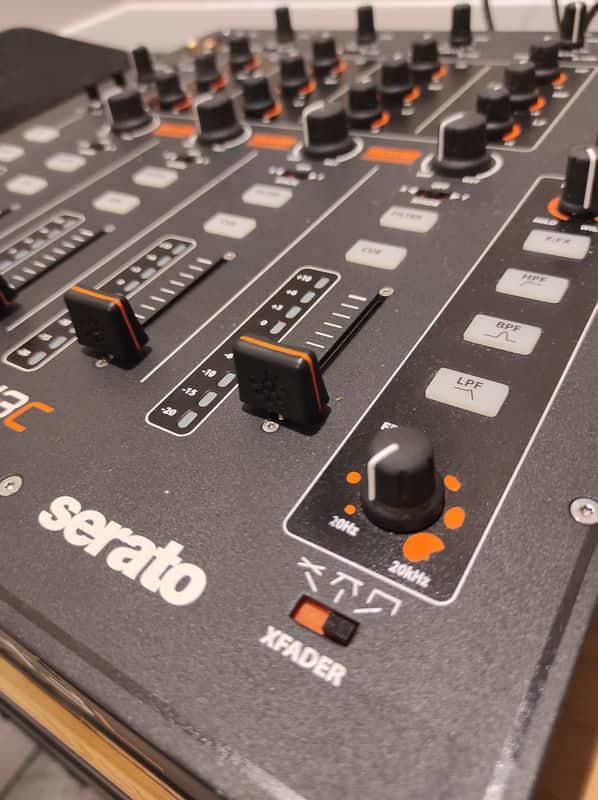 Allen & Heath XONE:43C. 4+1 Channel DJ (Scratch) Mixer - Black
