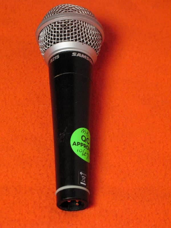 Samson R21S unidrectional microphone with switch
