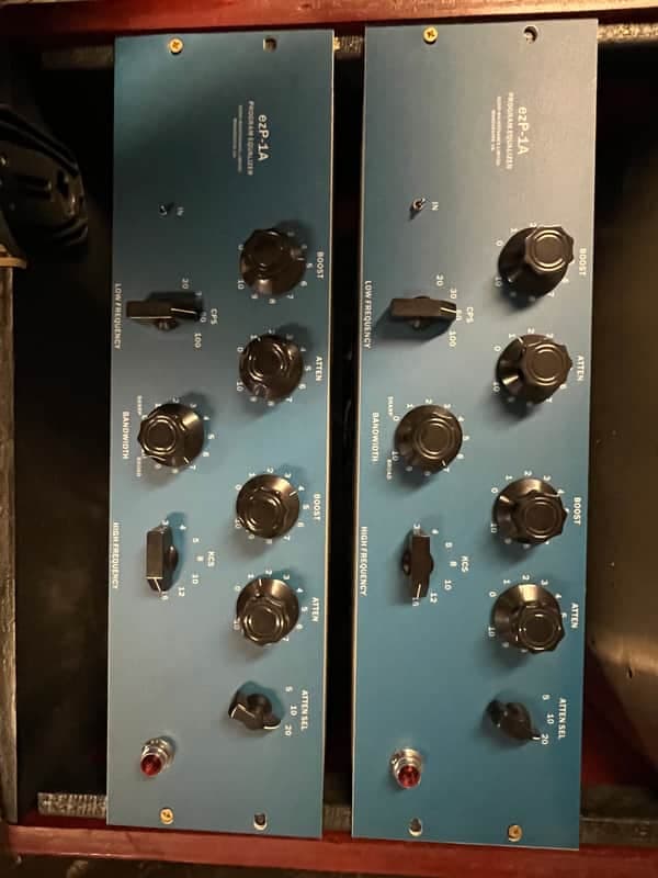 AML EzP-1A (Rackmount) Blue