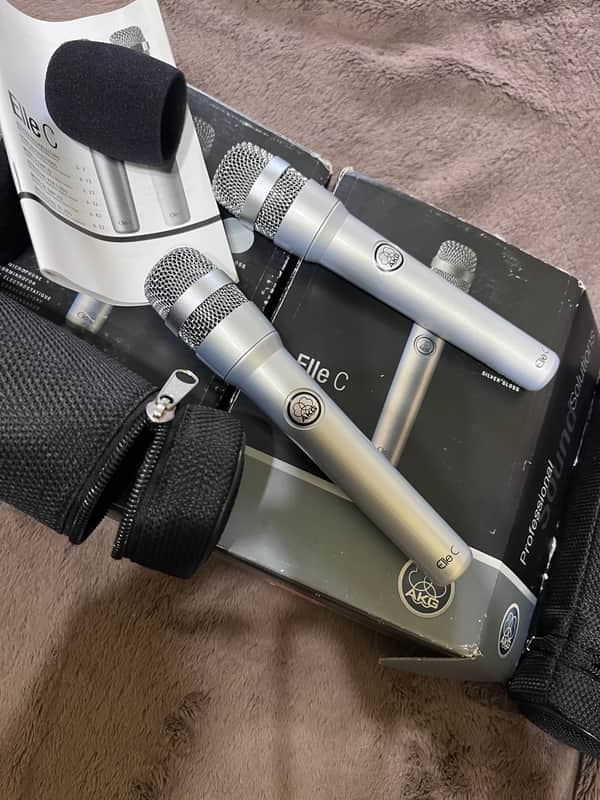 Pair of AKG Elle C 2010 - Gloss Silver