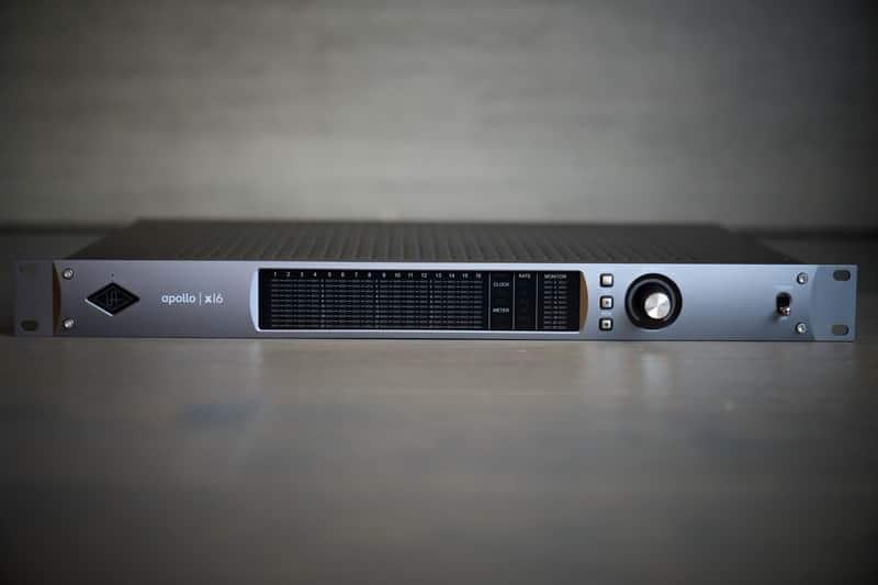 Universal Audio Apollo x16 Thunderbolt 3 Audio Interface