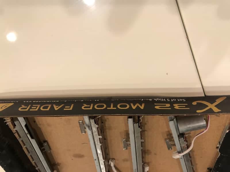 Behringer X32 motor fader