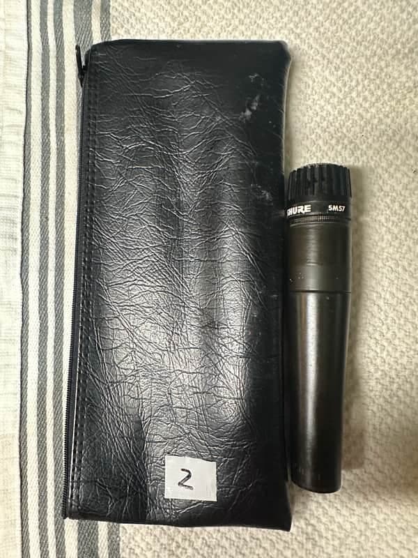 Shure SM 57 microphone