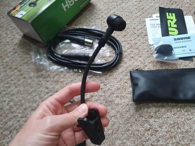 Shure PGA98H-XLR Cardioid Condenser Gooseneck Instrument Clip-on Mic