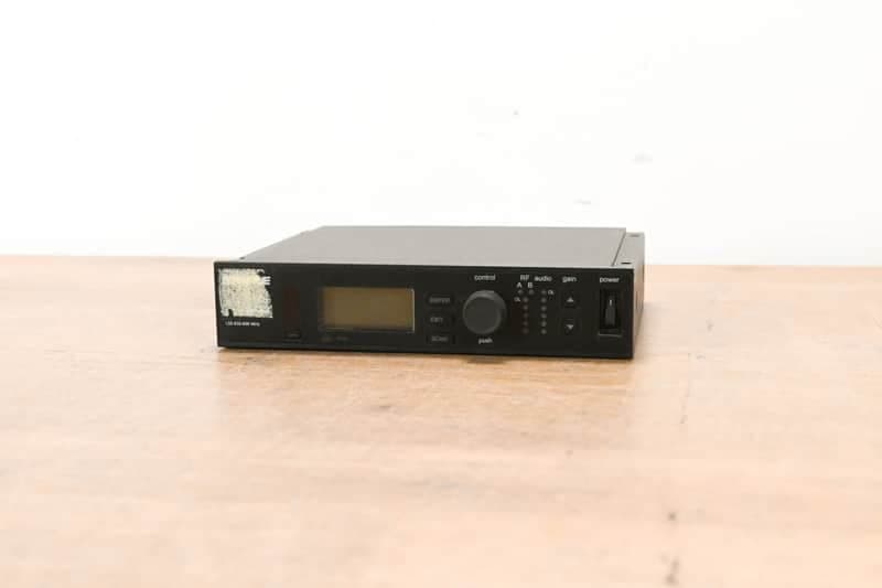 Shure ULXD4 Digital Wireless Receiver L50 Range: 632-696 MHz (NO PSU) CG0132U