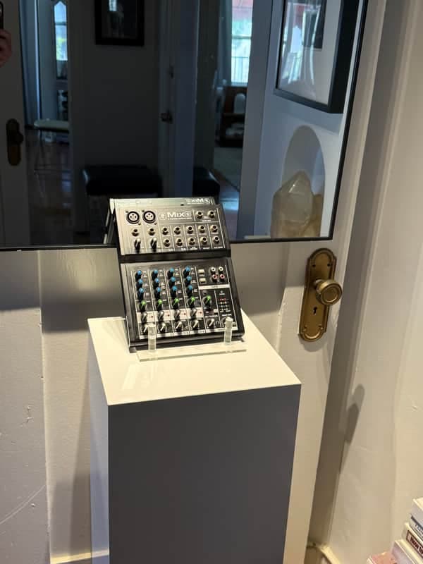 Mackie Mix8 8-Channel Compact Mixer 2015 - Present - Black