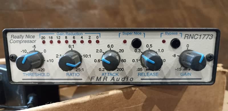 FMR Audio Really Nice Compressor RNC 1773 2000s - White