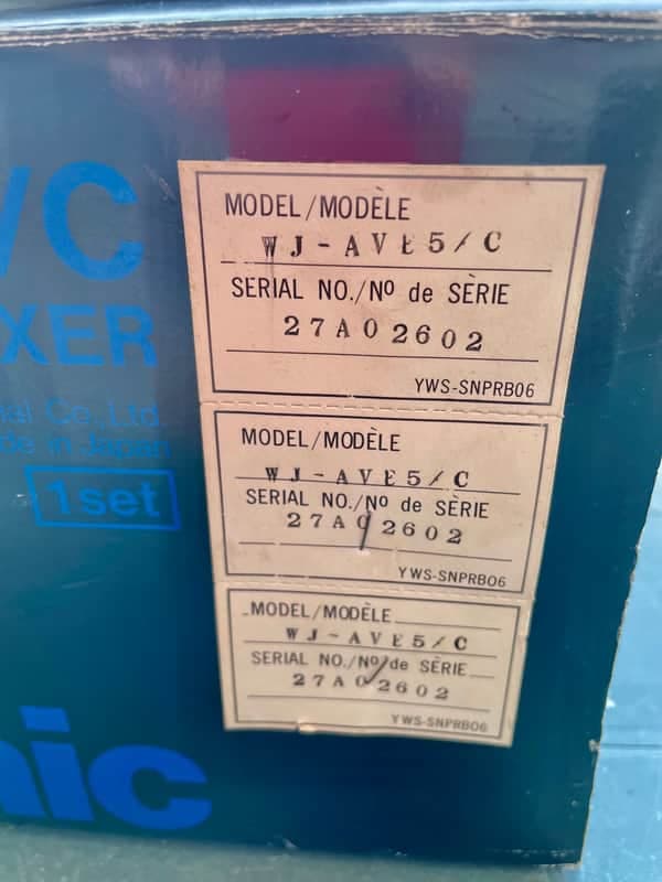 Panasonic WJ-AVE5 Digital AV Mixer / Video Synthesizer - Vintage Retro Video FX - Mint in Original Box 1990 - Nero