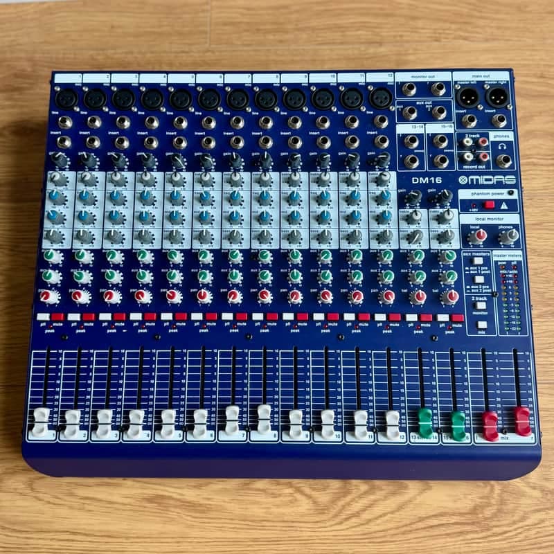 Midas DM16 16-Input Analog Mixer 2018 - Present - Blue