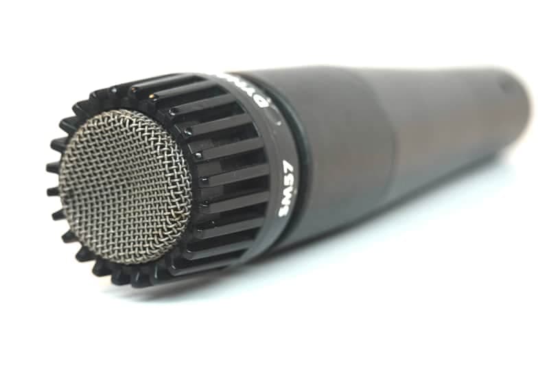 Shure SM57-LC Cardioid Dynamic Microphone w/ Original Box, Clip & Paperwork