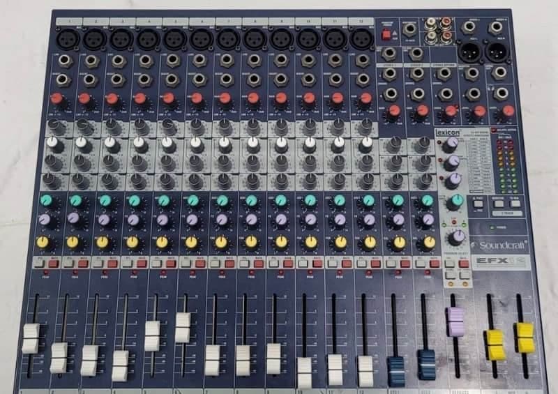 Soundcraft EFX12 12-Channel Mixer with Effects - Very Good Condition
