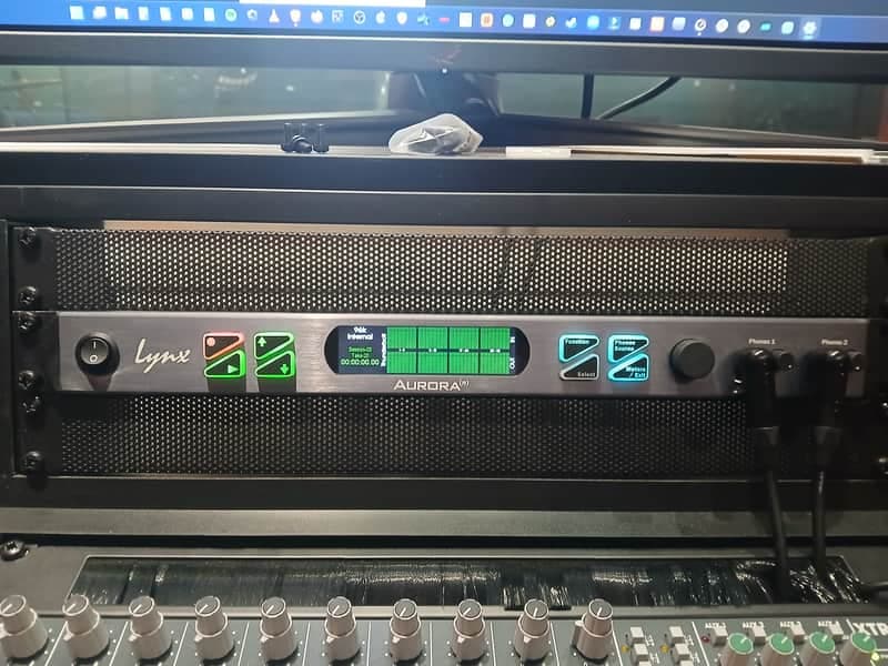Lynx Aurora (n) 32-TB3 32-channel AD/DA Converter 2021