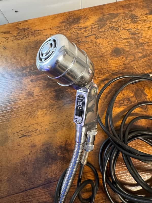 Electro-Voice 630 Omnidirectional Dynamic Microphone 1940 - 1969 - Chrome