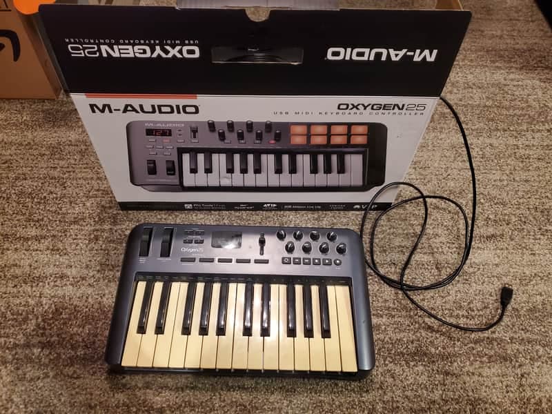 M-Audio Oxygen 25 MKIII MIDI Keyboard Controller 2014 - 2016 - Blue