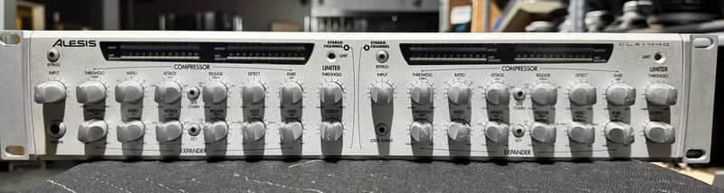 Alesis CLX-440 Dual Channel Compressor / Limiter / Expander — Excellent / Clean / Pro Studio Dynamics