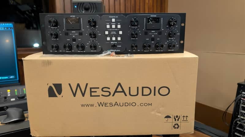WesAudio ngBusComp Stereo Bus Compressor with Digital Recall 2020 - Black