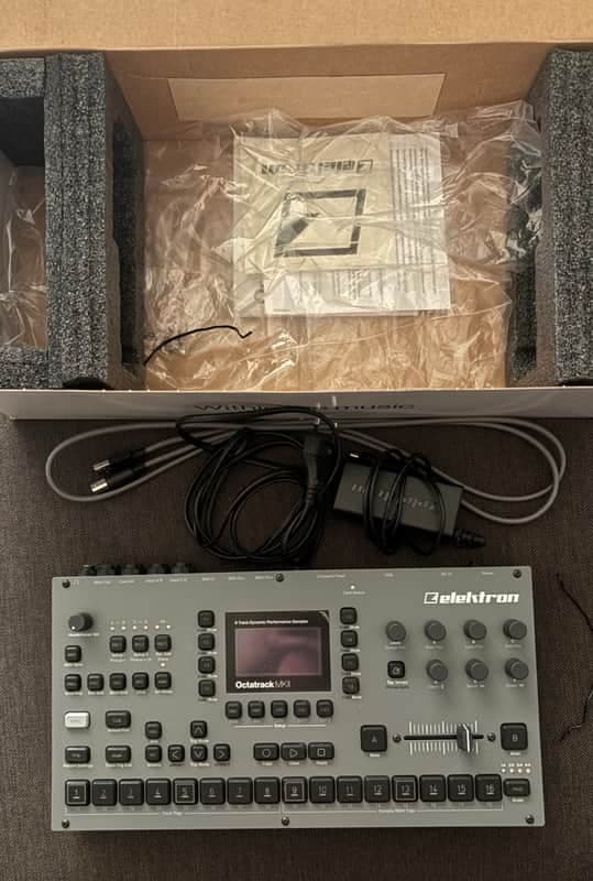 Elektron Octatrack MkII Dynamic 8-Track Performance Sampler 2017 - 2021 - Gray