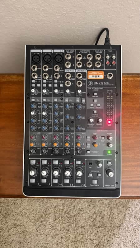 Mackie Onyx 820i 8-Channel Firewire Analog Mixer - Black/Grey