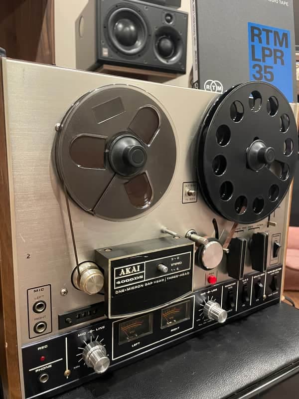 Magnetófono Akai 4000ds + bobina