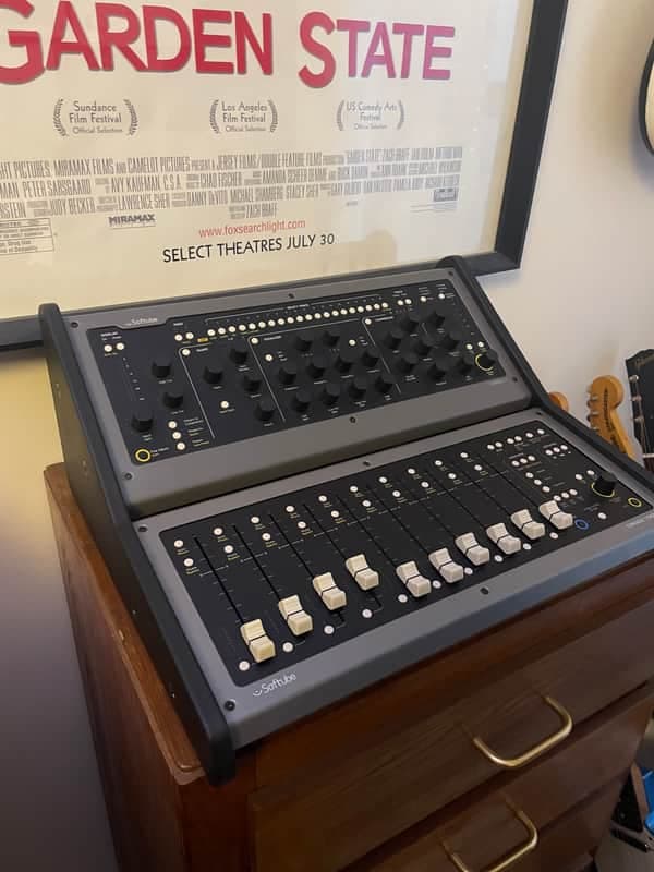 Softube Console 1 Fader + Console 1 mk2 + Wood Stand