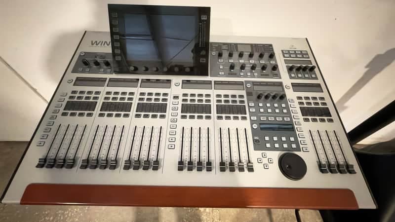 Behringer WING 48-Channel Digital Mixer 2020 - Present - Silver