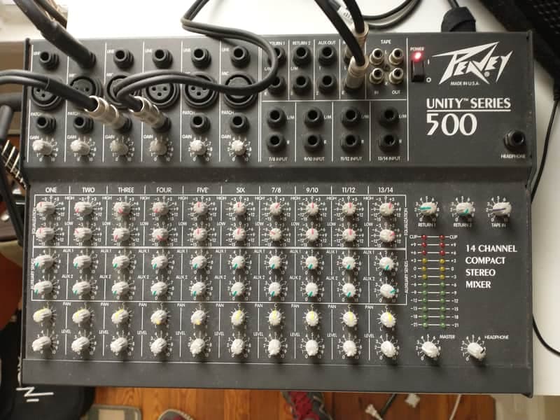 Peavey Unity Series 500 14-channel compact stereo mixer