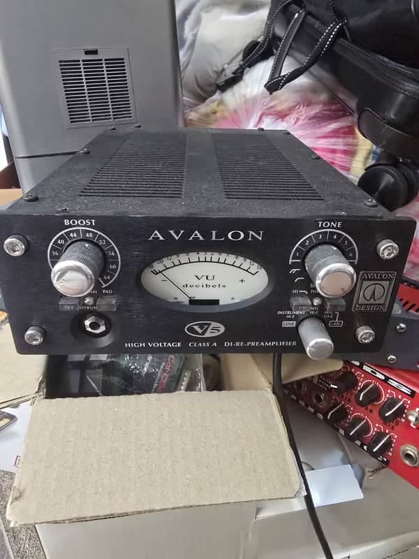 Avalon V5 DI-Re-Preamplifier 2010s - Silver
