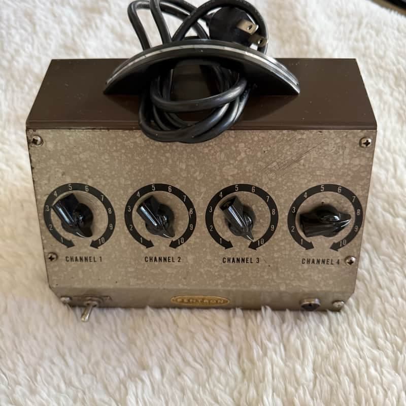 Pentron Corp USA Tube Microphone mixer MM-4A 1960's 4 Channel Portable