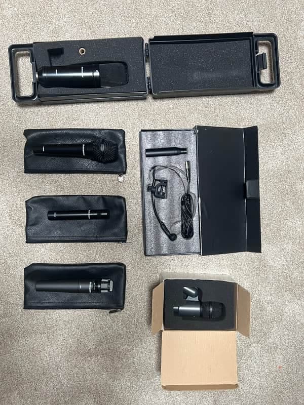Various Studiospares microphones