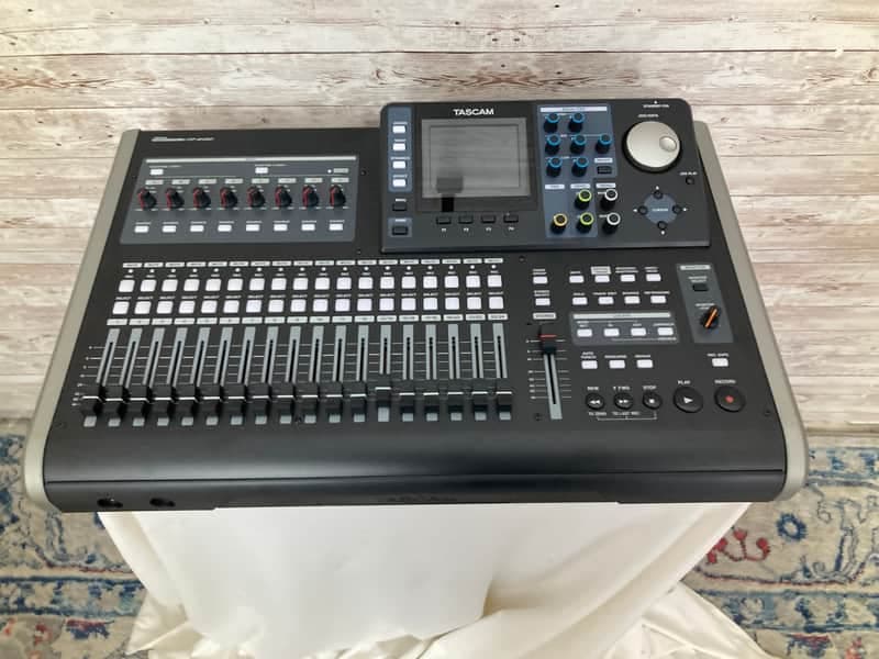 TASCAM DP-24SD 24-track Digital Portastudio
