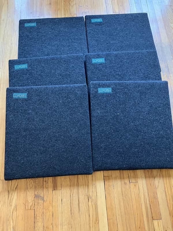Isolation Booth for vocals, small instruments