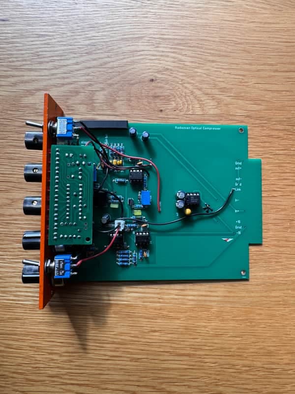 Radioman Orange Squeezer Opto Compressor