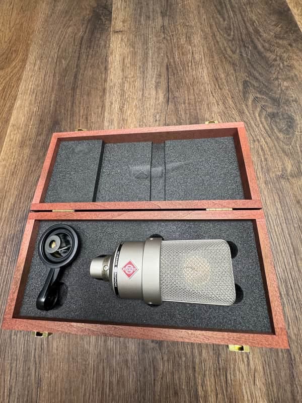 Neumann TLM 103 Large Diaphragm Cardioid Condenser Microphone 1997 - Present - Nickel